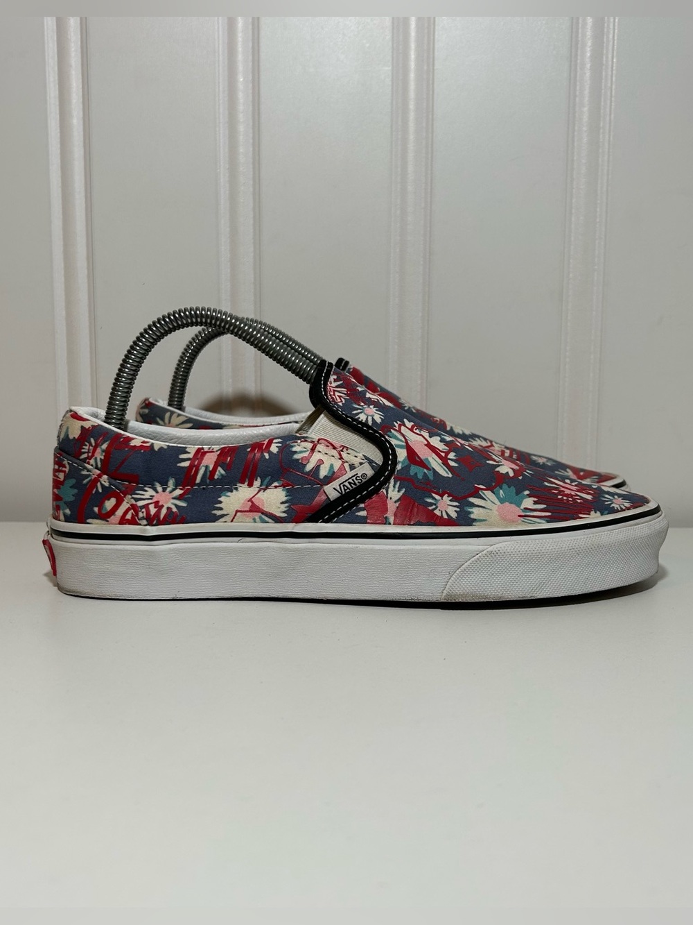 Vans Slip On graffiti Floral Sneakers - Blue/Red/White